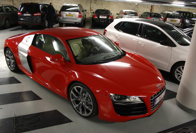 Audi R8 V10