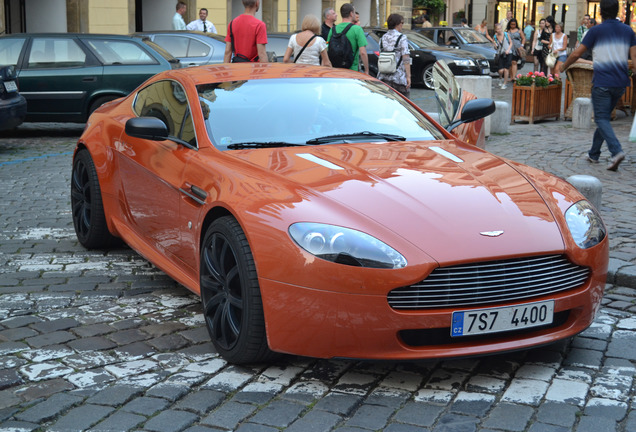 Aston Martin V8 Vantage N400