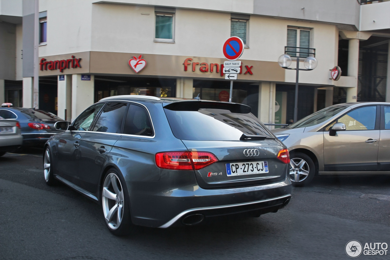 Audi RS4 Avant B8