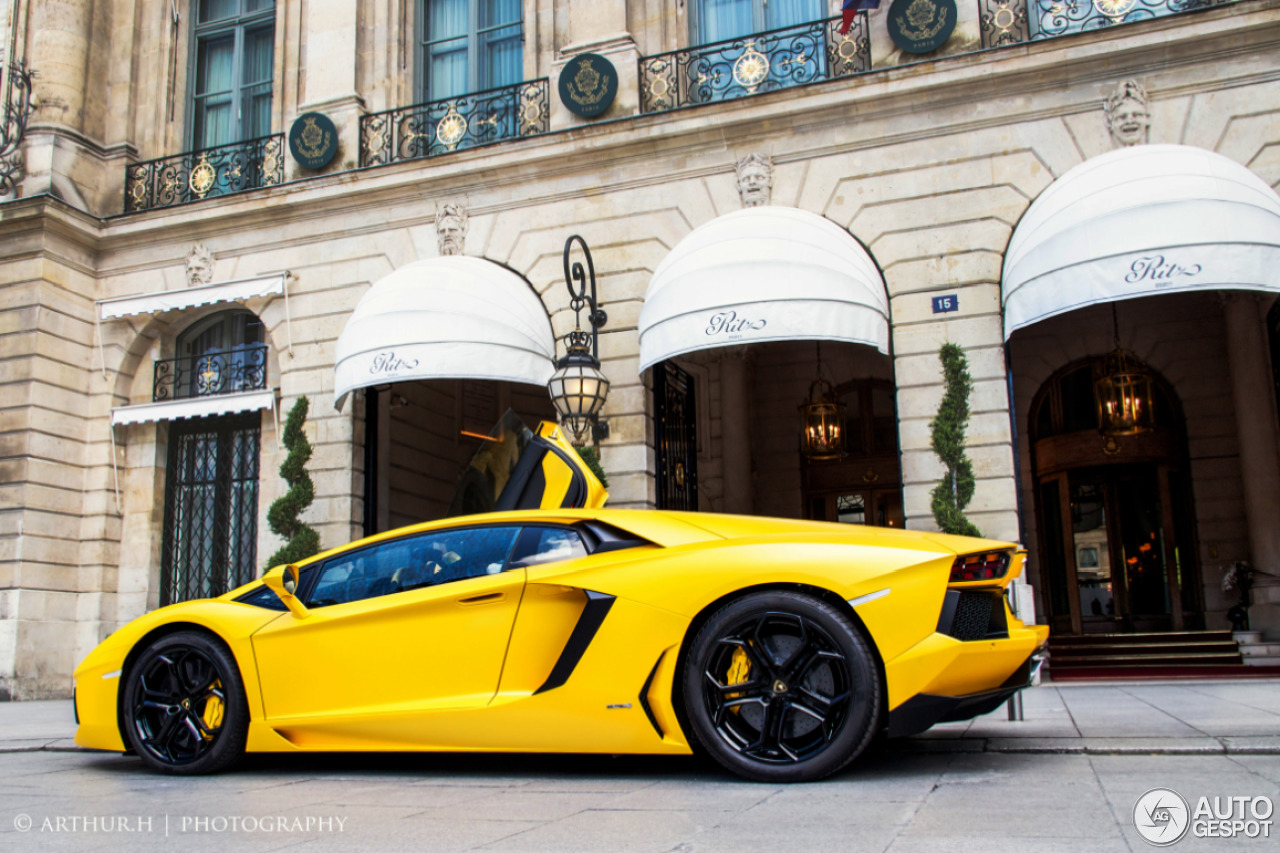 Lamborghini Aventador LP700-4