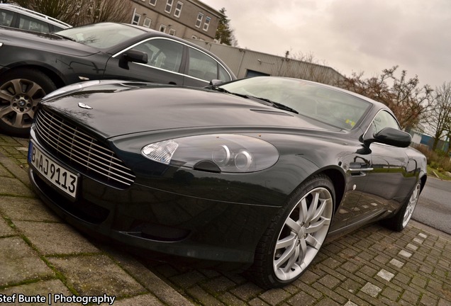 Aston Martin DB9