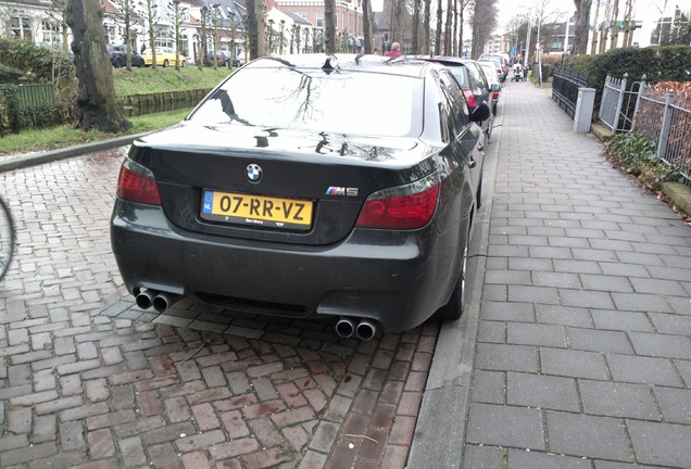 BMW M5 E60 2005