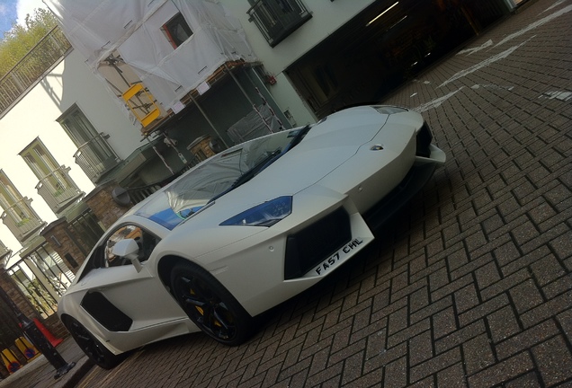 Lamborghini Aventador LP700-4