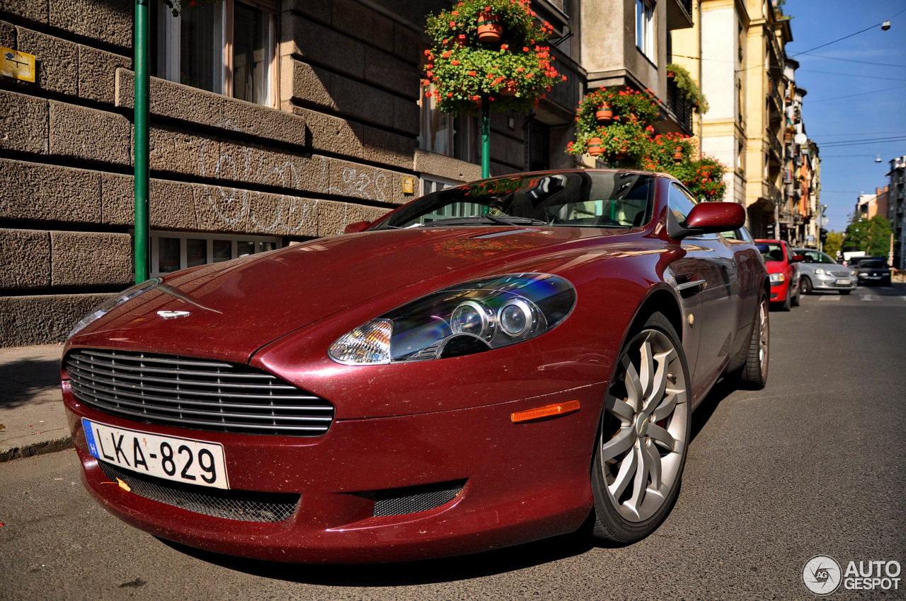 Aston Martin DB9