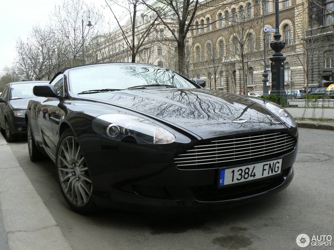 Aston Martin DB9 Volante