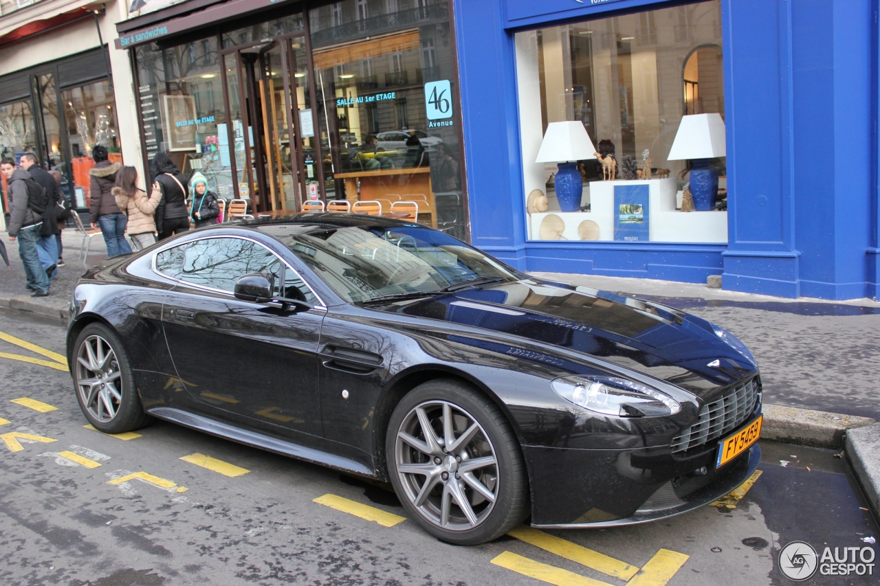 Aston Martin V8 Vantage S