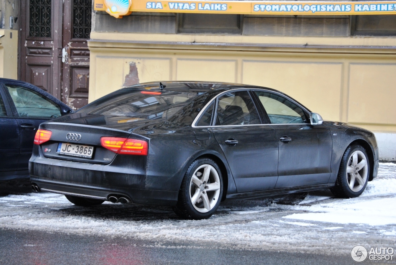 Audi S8 D4