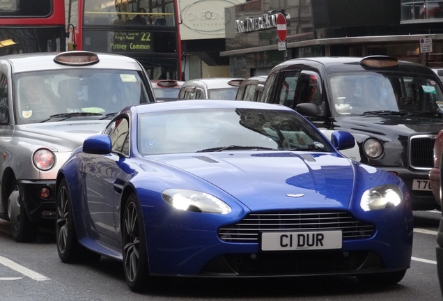 Aston Martin V8 Vantage S