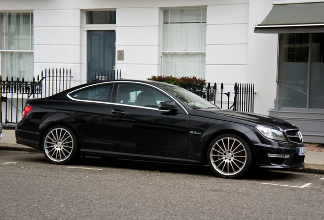 Mercedes-Benz C 63 AMG Coupé