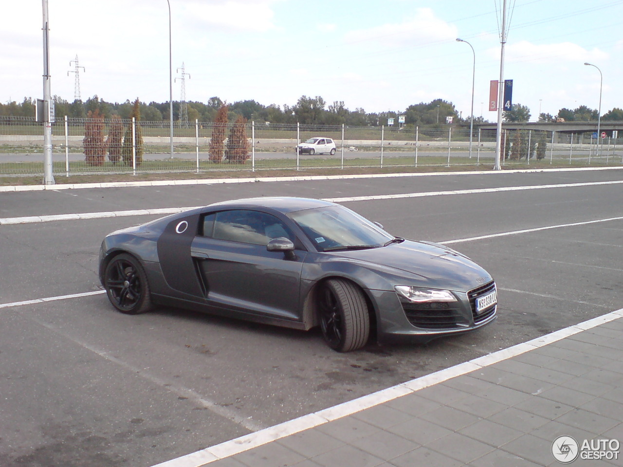 Audi R8