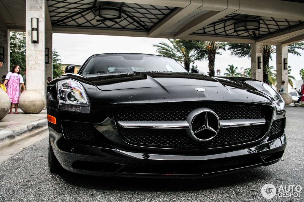 Mercedes-Benz SLS AMG Roadster