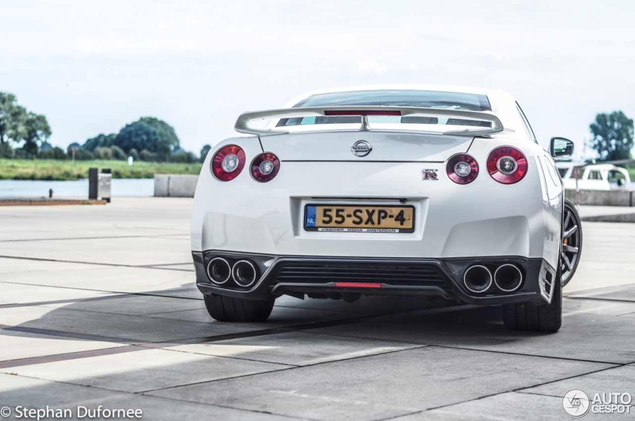 Nissan GT-R 2011