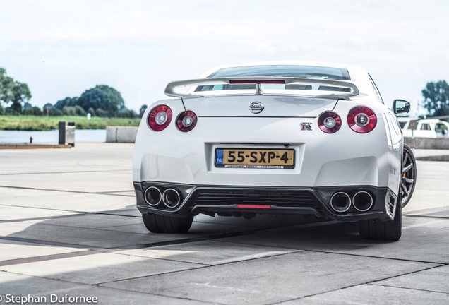 Nissan GT-R 2011