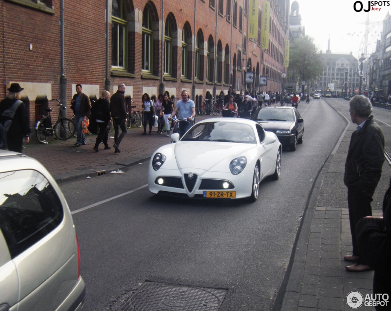 Alfa Romeo 8C Competizione