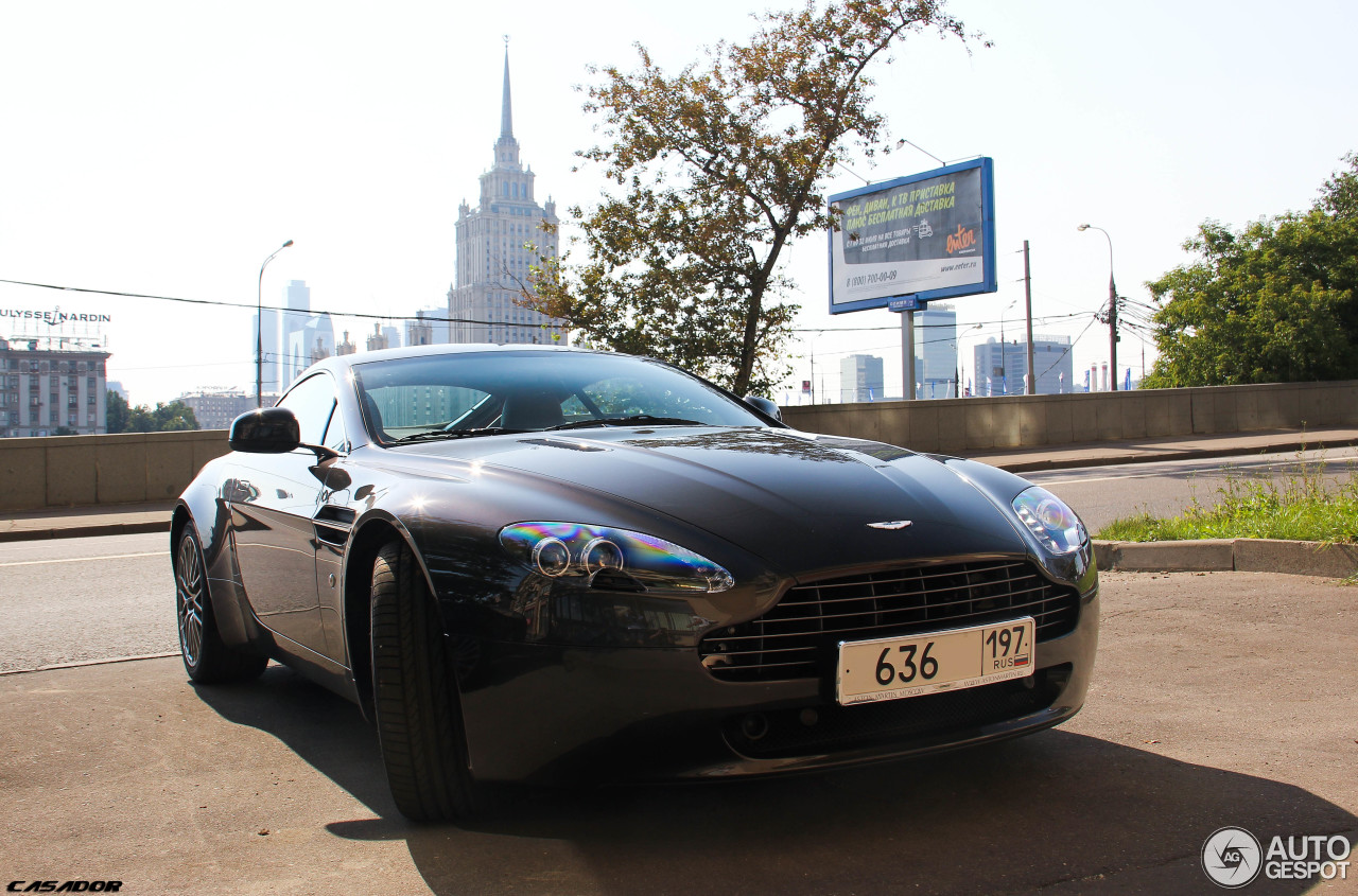 Aston Martin V8 Vantage