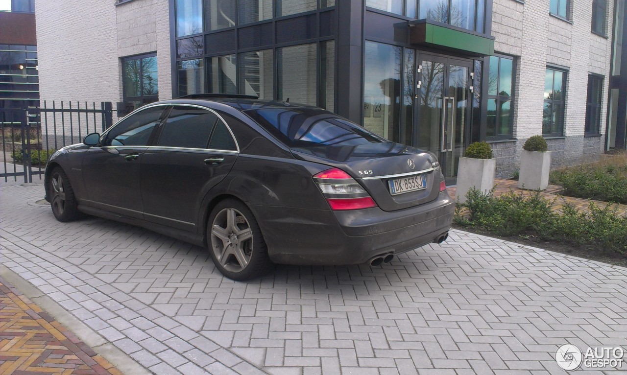 Mercedes-Benz S 65 AMG V221