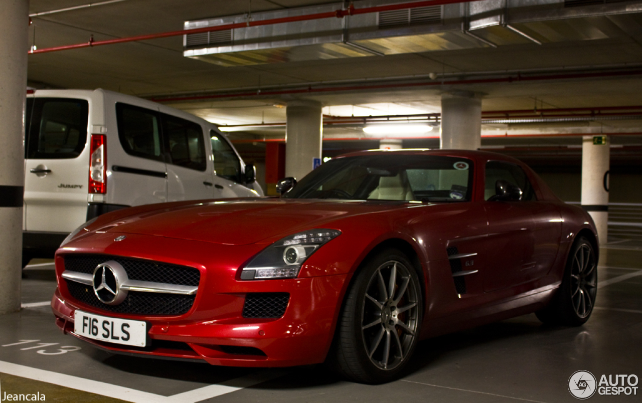 Mercedes-Benz SLS AMG