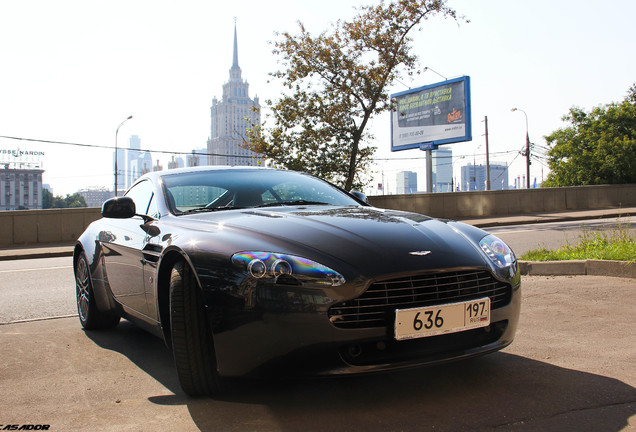 Aston Martin V8 Vantage