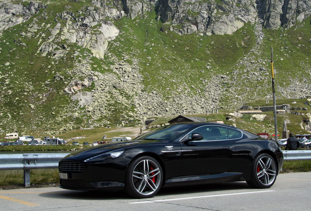 Aston Martin Virage 2011