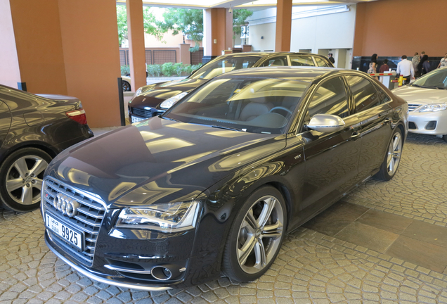 Audi S8 D4