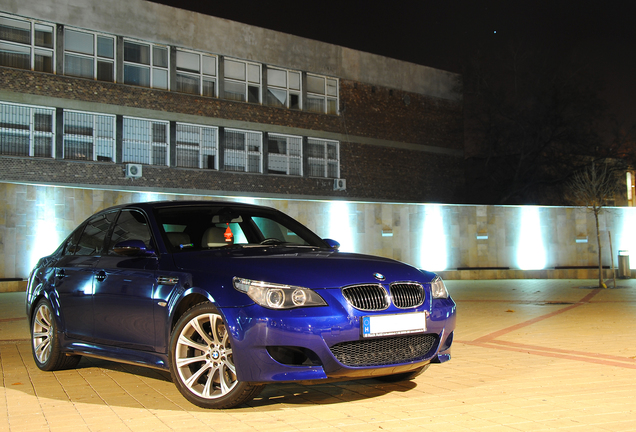 BMW M5 E60 2005