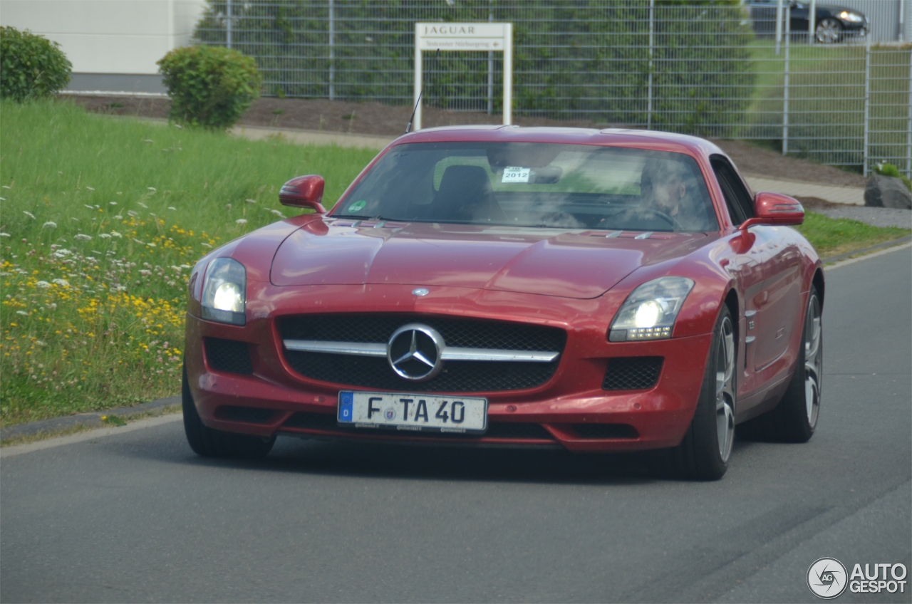 Mercedes-Benz SLS AMG