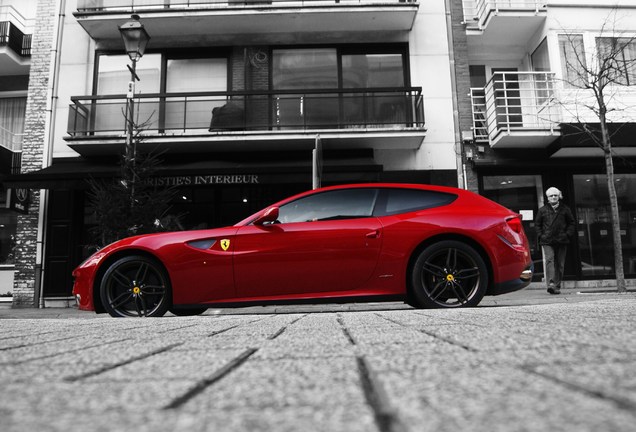 Ferrari FF