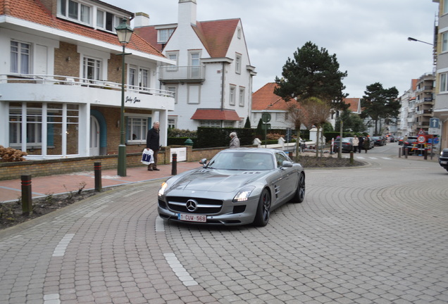 Mercedes-Benz SLS AMG