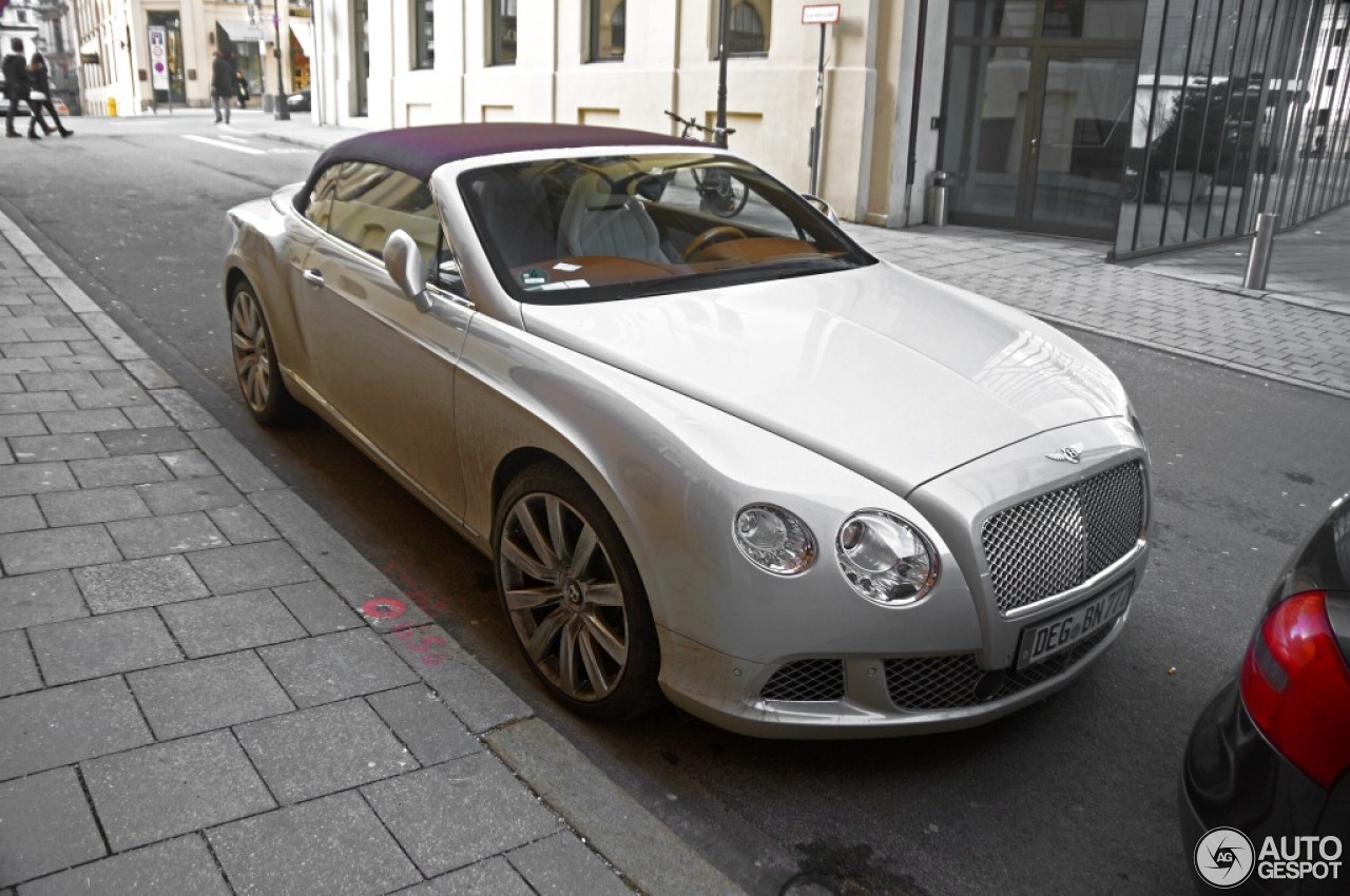 Bentley Continental GTC 2012