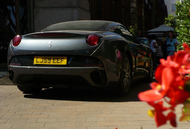 Ferrari California