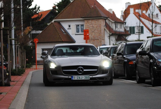 Mercedes-Benz SLS AMG