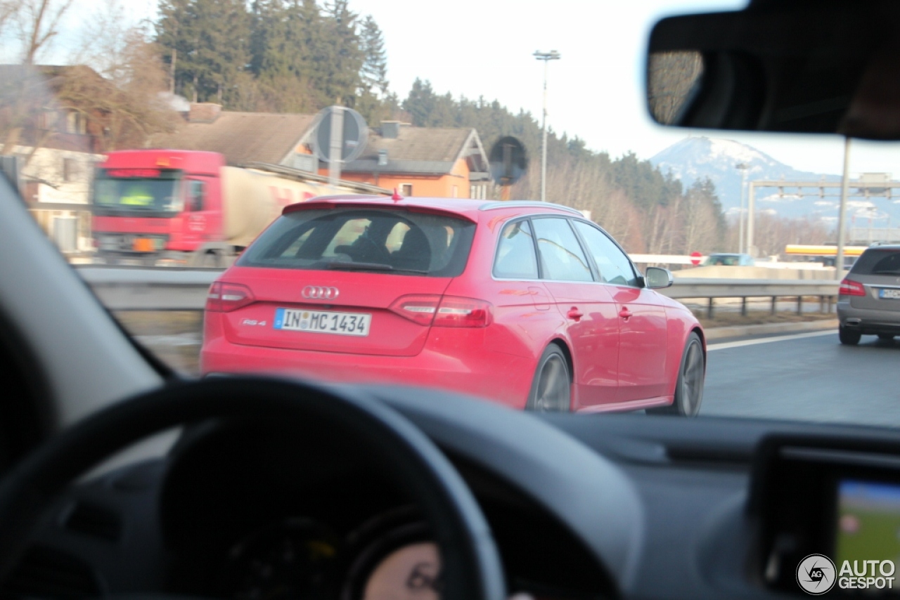 Audi RS4 Avant B8