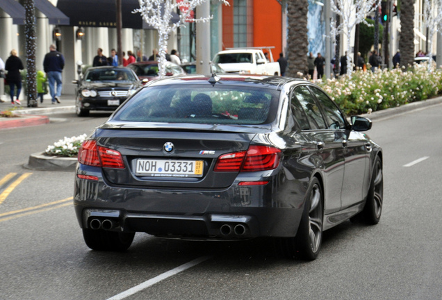 BMW M5 F10 2011