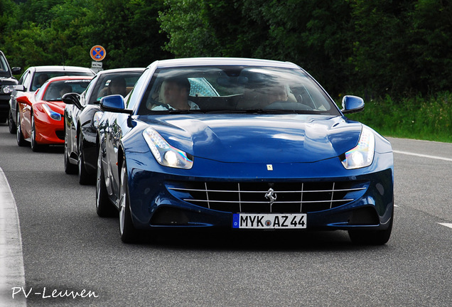 Ferrari FF