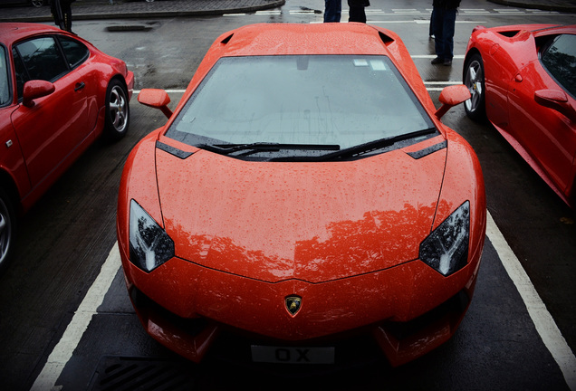 Lamborghini Aventador LP700-4