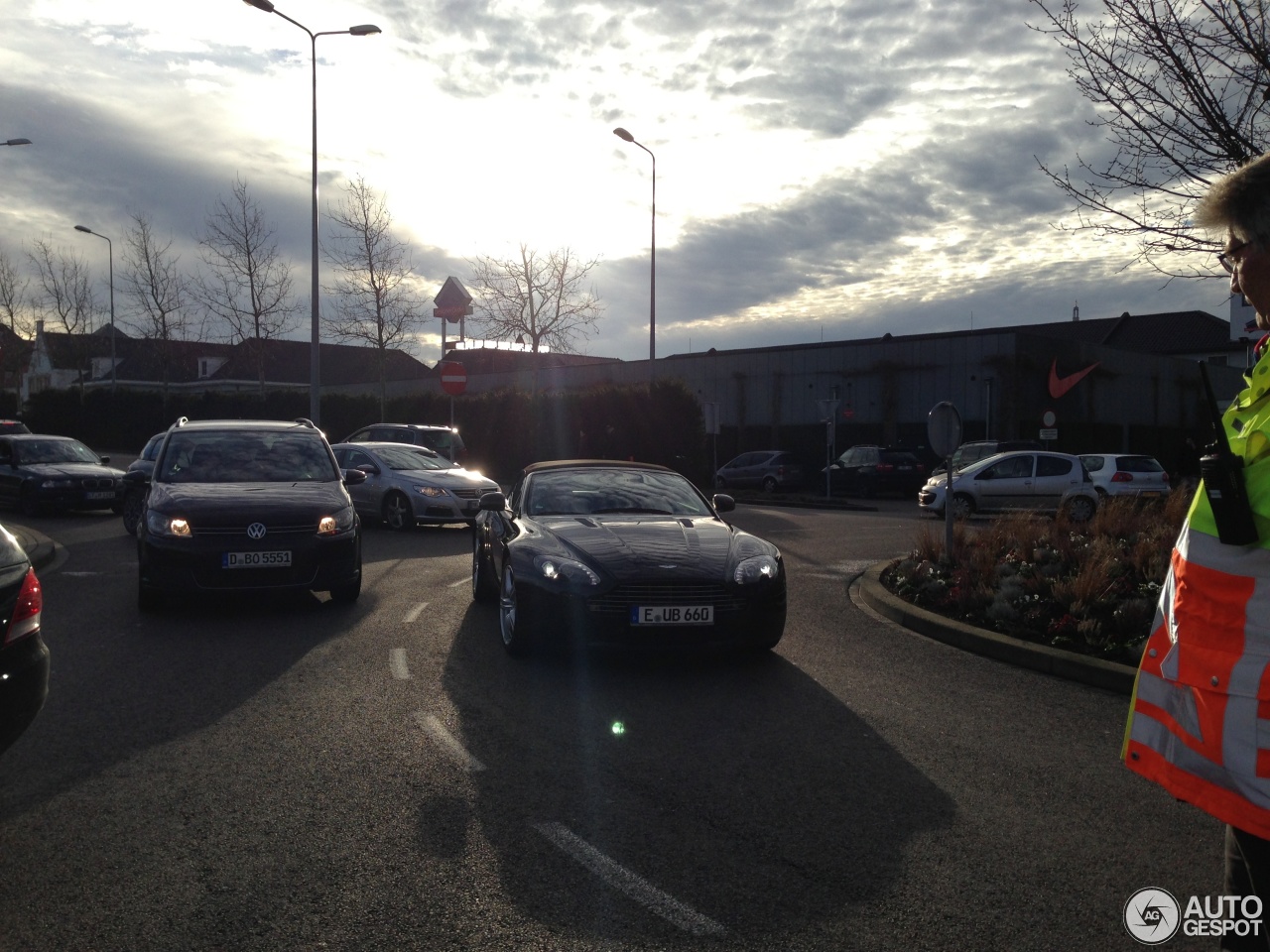 Aston Martin V8 Vantage Roadster