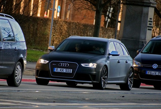 Audi RS4 Avant B8