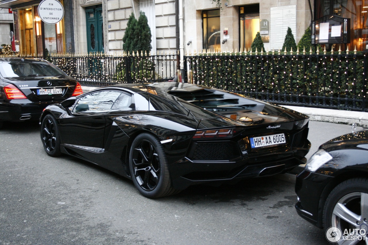 Lamborghini Aventador LP700-4