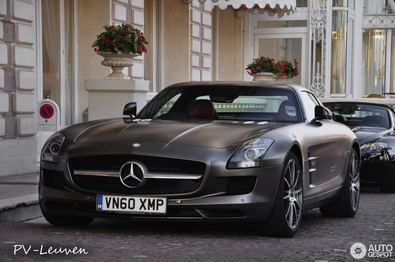 Mercedes-Benz SLS AMG