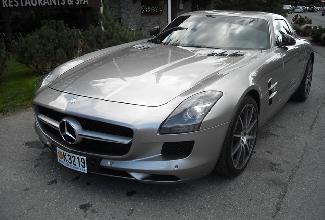 Mercedes-Benz SLS AMG