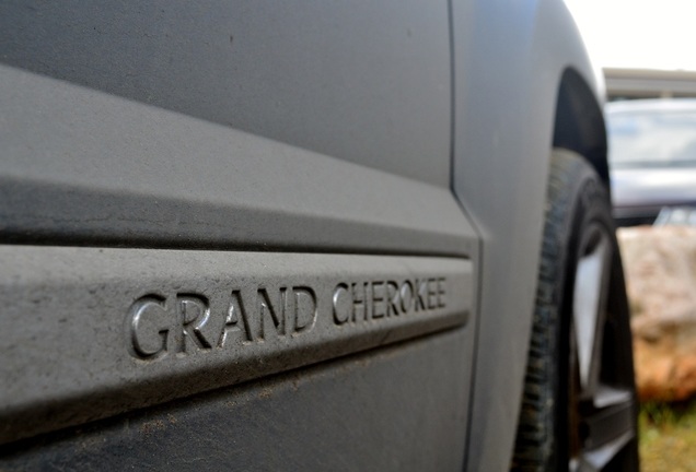 Jeep Grand Cherokee SRT-8 2005