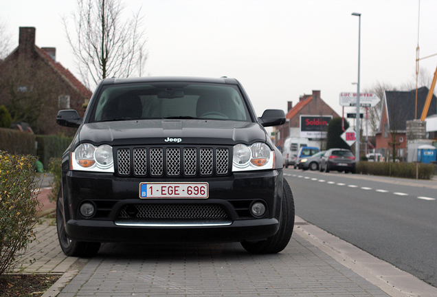 Jeep Grand Cherokee SRT-8 2005