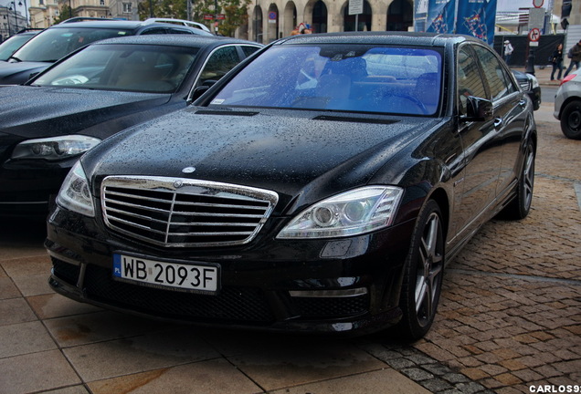 Mercedes-Benz S 63 AMG W221 2011