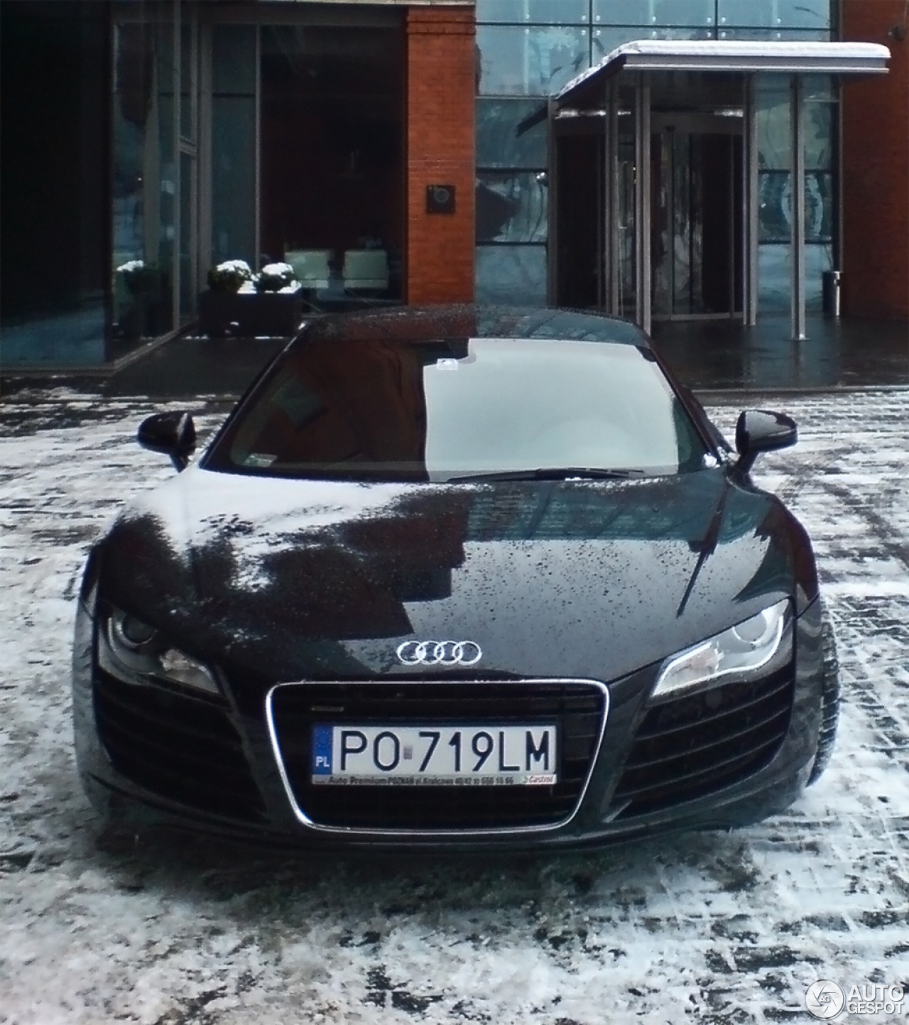 Audi R8