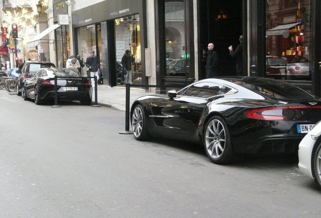 Aston Martin Vanquish 2013