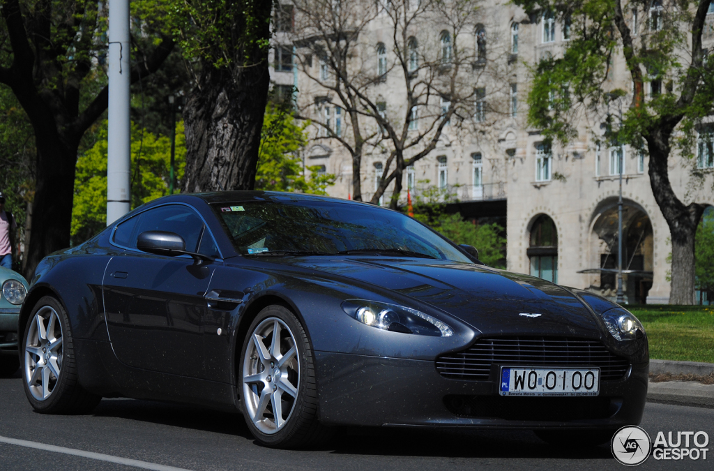 Aston Martin V8 Vantage