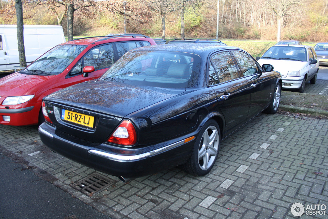 Jaguar XJR