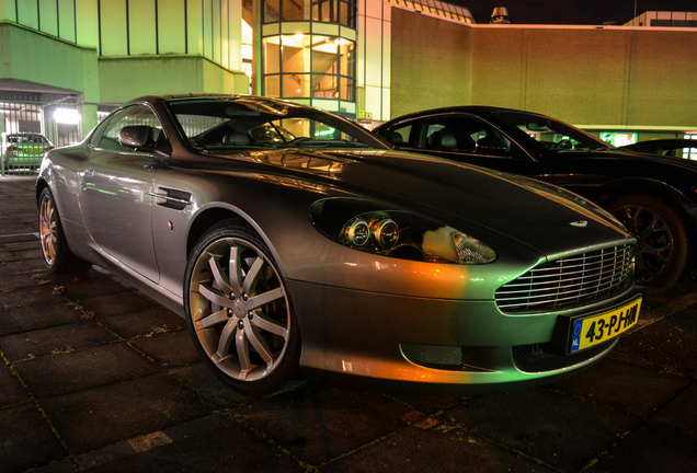 Aston Martin DB9