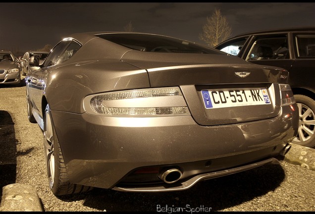 Aston Martin Virage 2011