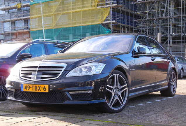 Mercedes-Benz S 65 AMG V221 2010